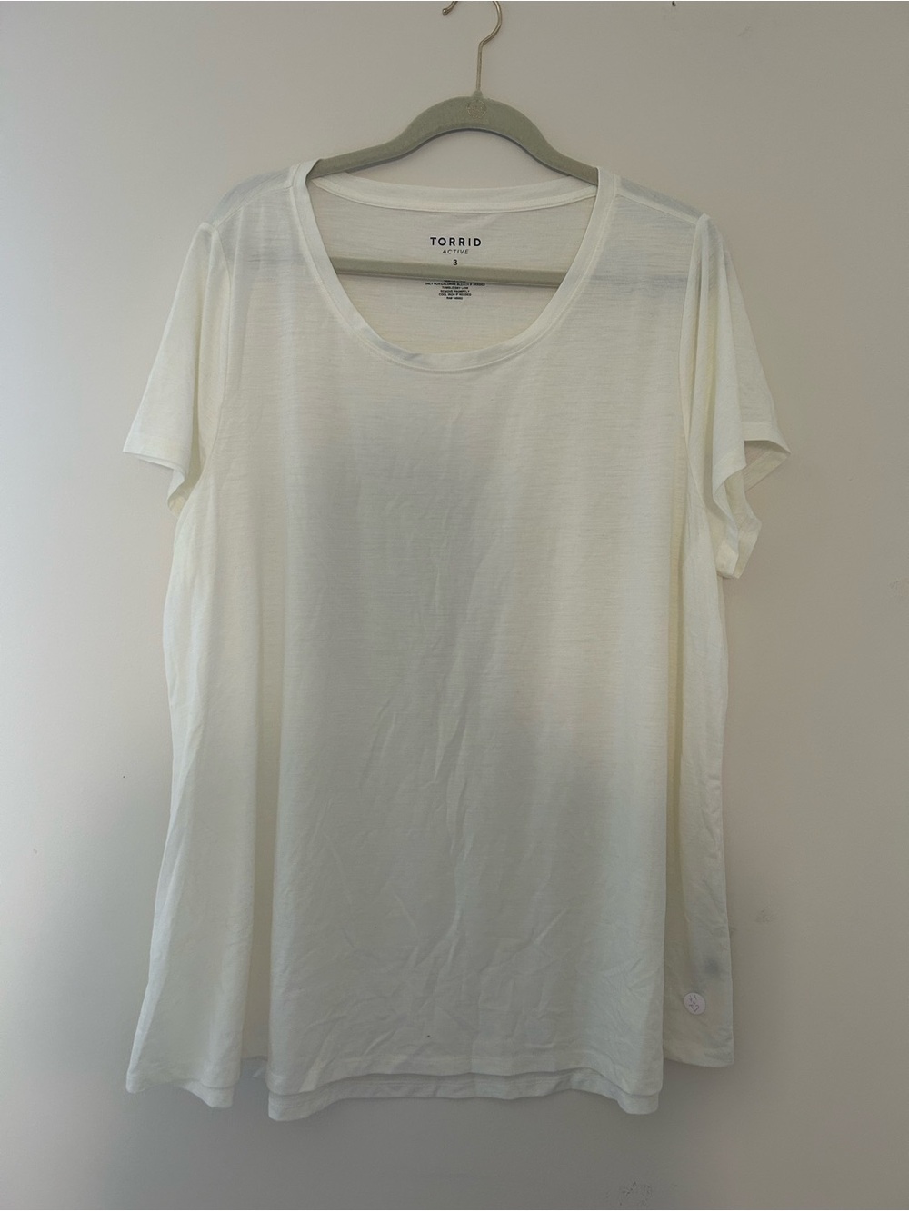 Torrid Size 3 Light Yellow Cream Scoop Neck Short Sleeve Top